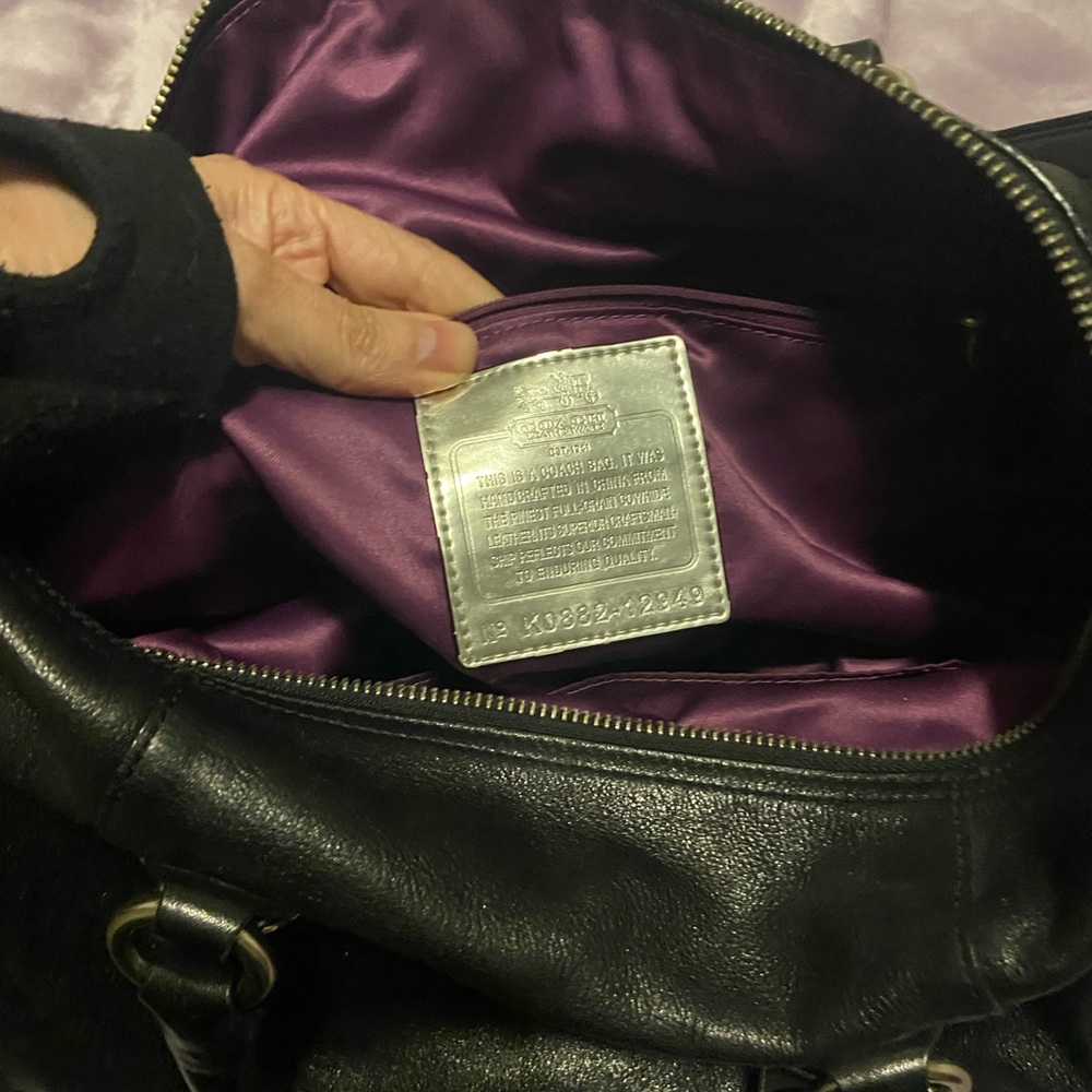 Coach Black Leather Shoulder Bag - Picture 5 of 10
